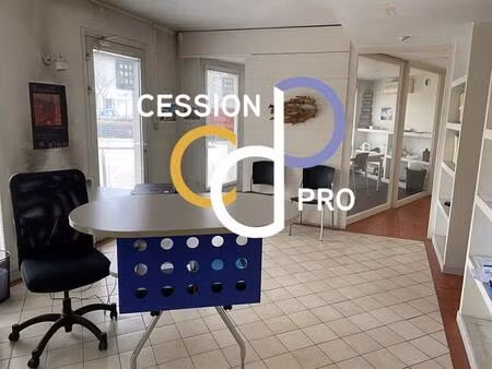 bureaux très lumineux de 116 m2 à vendre sur boulevard avec fort