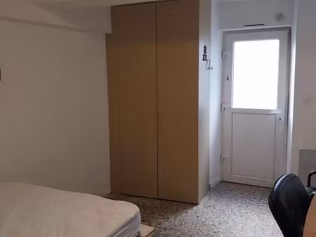 location appartement 1 pièce 23 m² à meynes (30840)