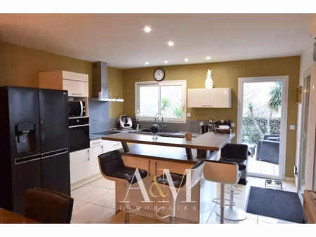 vente maison 4 pièces 90 m² à saint-thibéry (34630)  343 900 €