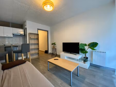 location appartement 1 pièce 25m²
