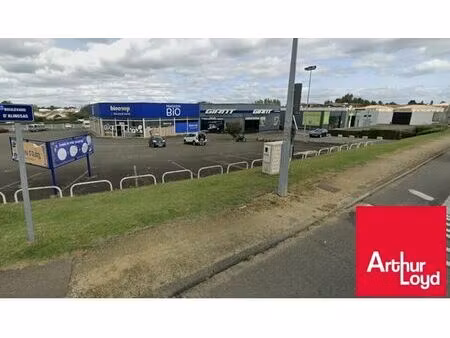 location local commercial 680m2 mont-de-marsan 40000 - 5268 € - surface privée