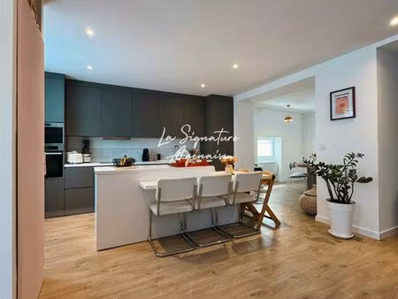 maison de village renovee - 3 niveaux - 180m2 - 4 chambres - terrasse - lot-et-garonne