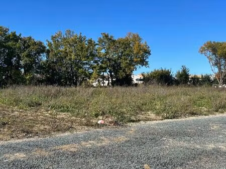 terrain à bâtir à ardillières (17290)