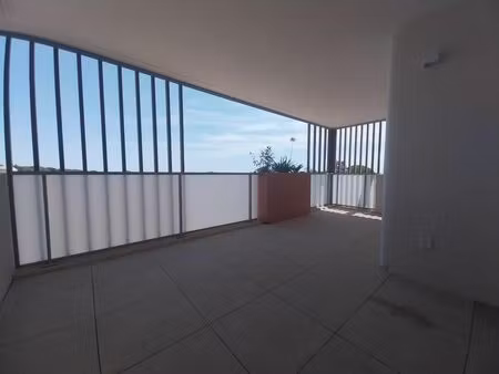 location appartement 2 pièces 40 m² à vias (34450)