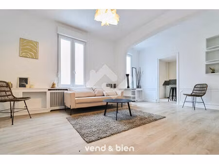 vente immeuble 10 pièces 218m2 magenta 51530 - 389000 € - surface privée