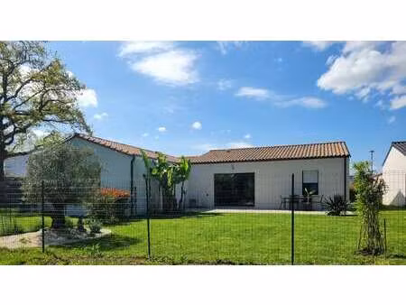 vente maison à saint-philbert-de-grand-lieu (44310) : à vendre / 68m² saint-philbert-de-gr