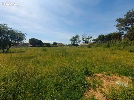 terrain 900 m² saint genies de malgoires