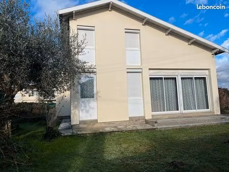 maison 5 pièces 104 m²