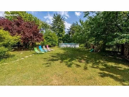 location parking sur terrain privé sécurisé – particuliers & pros – combs-la-ville / sénar