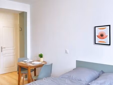 studio meublé calme – idéal salarié / stagiaire – 5 min centre & hôpital – saint-quentin