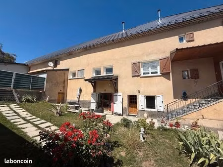 appartement 6 pièces 150 m²