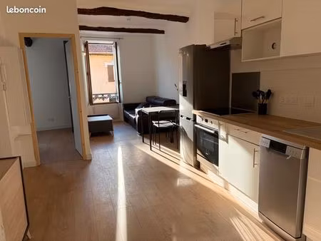 t2 meublé refait à neuf avec petit extérieur sur manosque