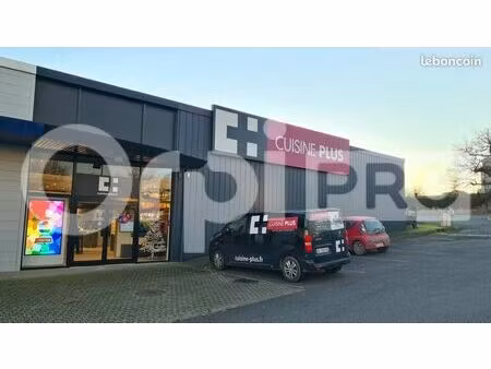 fonds de commerce 500 m²