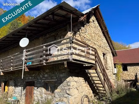 propriété 3 pièces 75 m²