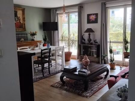 calme en plain pied et verdure