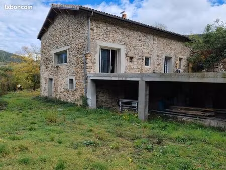 maison 5 pièces 200 m²