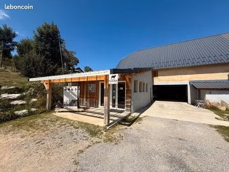 appartement 1 pièce 45 m²