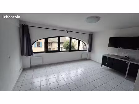 studio centre divonne a vendre 28m2