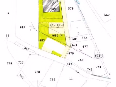 investissement immeuble locatif de 4 appartements + terrain plat constructible de 700m2
