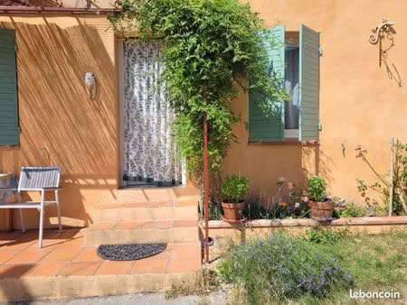 maison provençale indépendante lumineuse et calme
