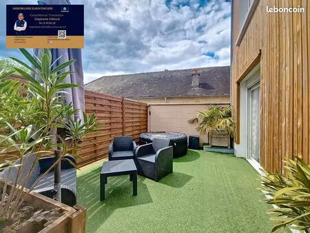 maison 9 pièces 234 m²