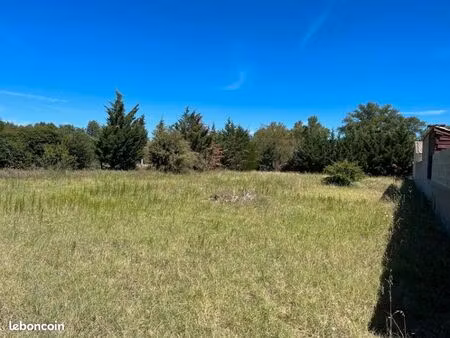 terrain 1 206 m² bram