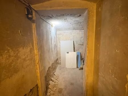 cave très bon état haute ville