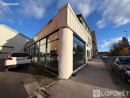 local d'activité 1 100 m²