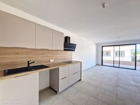 t3 - location annuelle