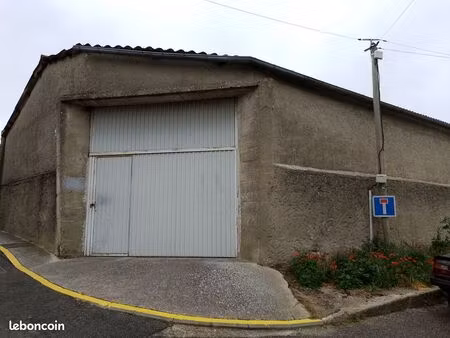 garage 16.5m² avec un grand grenier