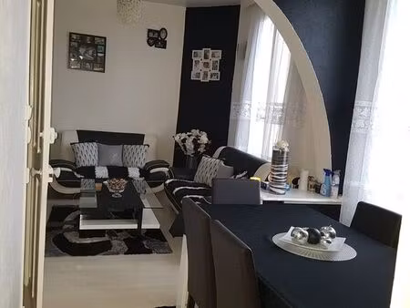 maison quartier jeanne d'arc avec jardin et garage fermé