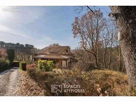 propriété 4 pièces 122 m²