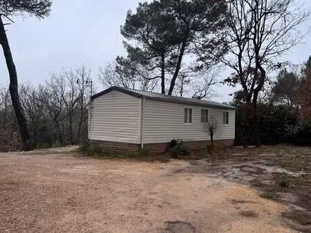 mobile home dans camping residentiel avec piscine