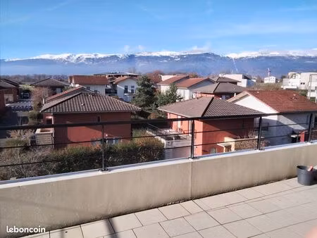 appartement t3 lumineux avec grande terrasse
