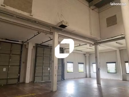 local bureaux 1 013 m²