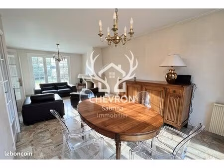 pavillon 6 pièces 142 m²