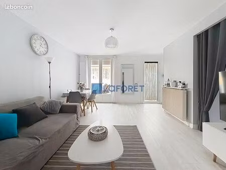appartement 3 pièces 69 m²