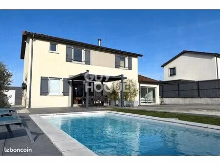 maison 5 pièces 148 m²