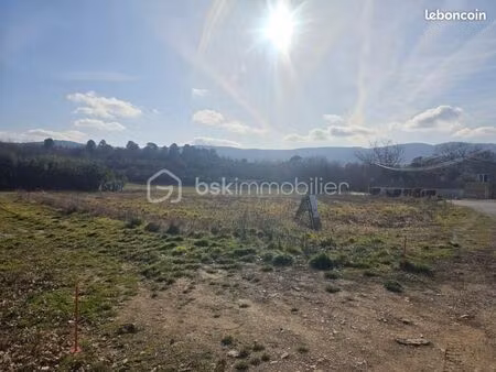 terrain 1 700 m² cereste