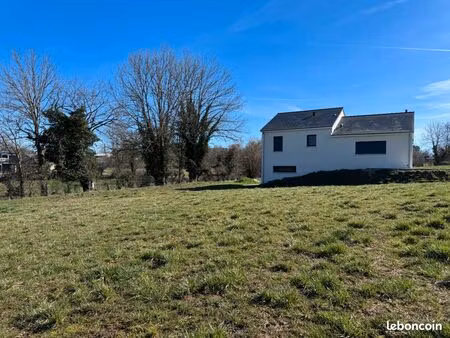 terrain calme et prêt à construire à olemps