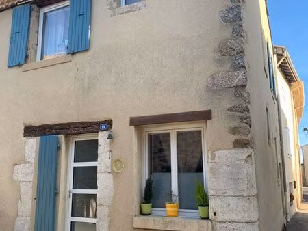 maison de village lumineuse et agréable