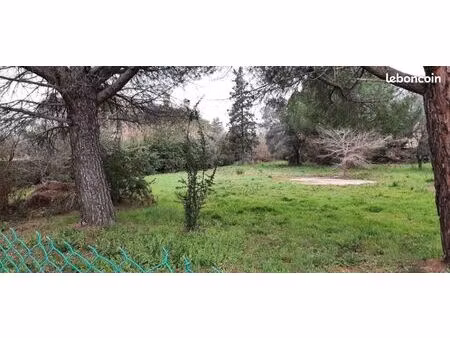 terrain 750 m² le muy