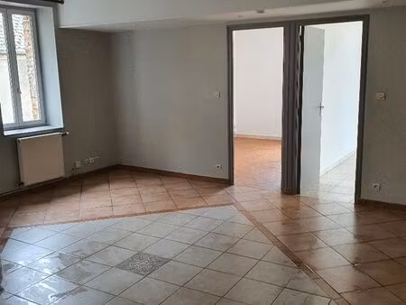 location f3 haut de laon