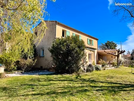 maison 125 m² avec dépendance  piscine  forage et terrain de 1700 m²