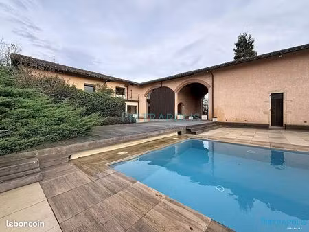 ferme 13 pièces 350 m²