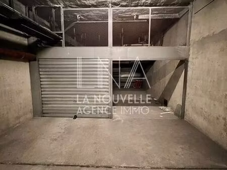 parking/box 8 m² les lilas