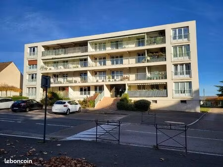 appartement 2 pièces 57 m2 à auxerre