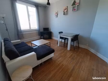 loue f2 hyper centre