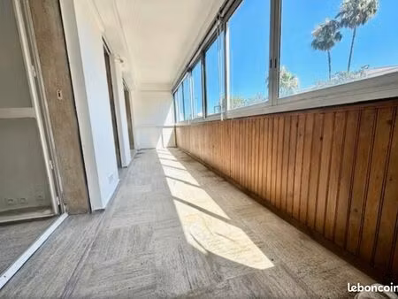 t2 a renover cannes basse californie