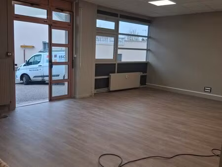local commercial ou professionnel 45m²